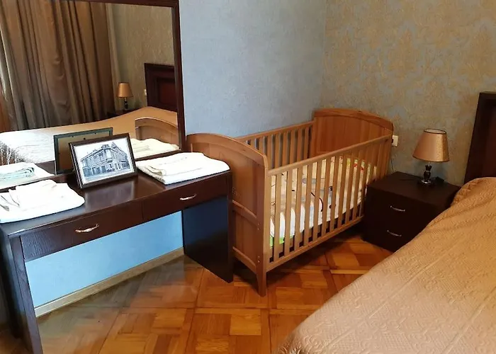 Classical Apartment In Heart Of Baku