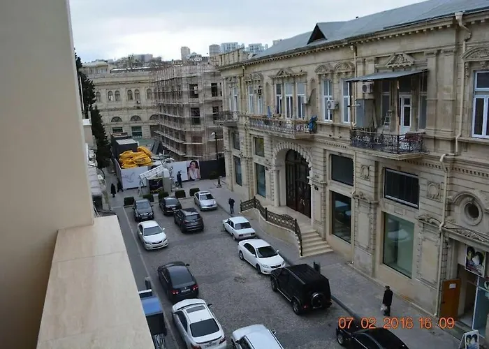 Classical Apartment In Heart Of Baku