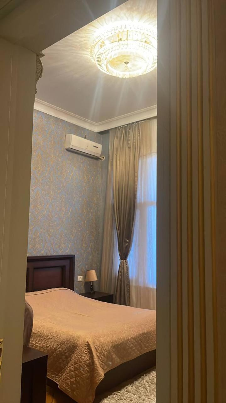 Classical In Heart Of Apartment *
